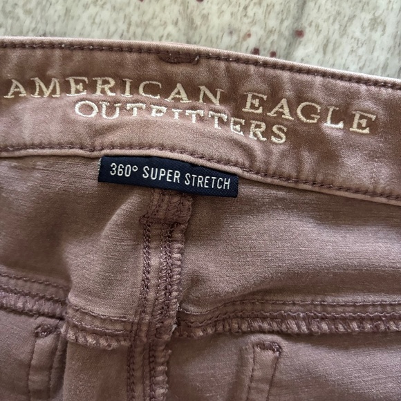American Eagle Womens Pink Super Stretch Jegging with Distressed Bottom, Size 8 - Picture 3 of 7